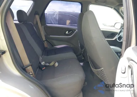 2001 Ford Escape Xlt z USA, uszkodzony, nr VIN 1FMYU04121KF32247